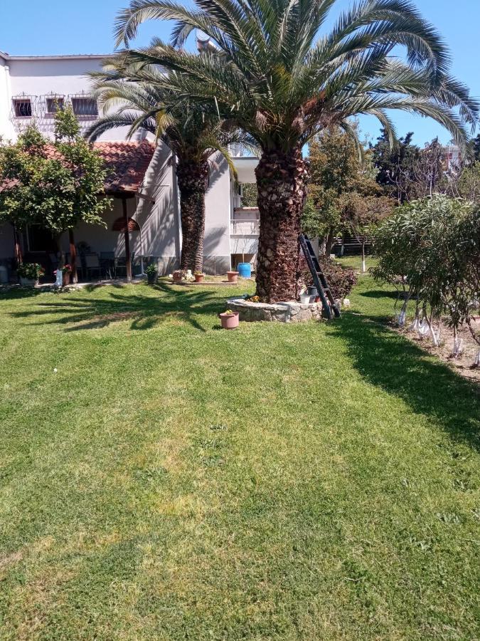 Sofia'S Garden Lägenhet Néa Péramos Exteriör bild